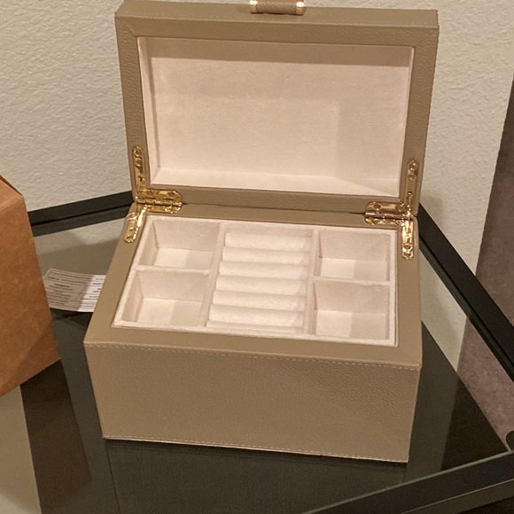 Pottery Barn Storage & Organization Pottery Barn Quinn Small